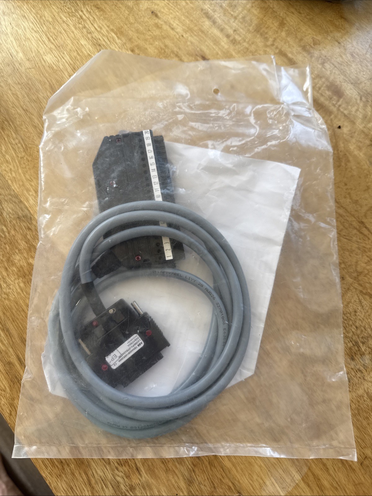 NEW ENTRELEC ABB 21049620 LA200 / OMN20 / FUJITSU24 / UL Interface Cable