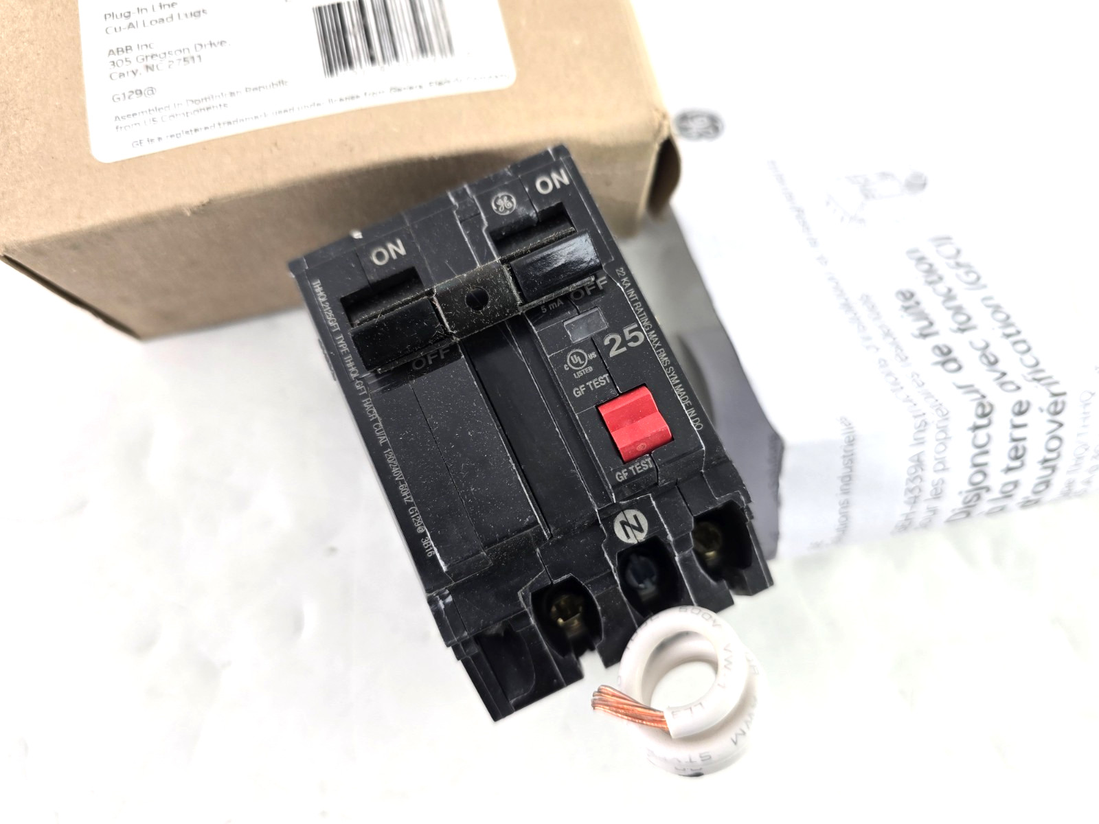NEW GE THHQL2125GFT 25A 22Ka 2 Pole 120V GFCI Circuit Breaker