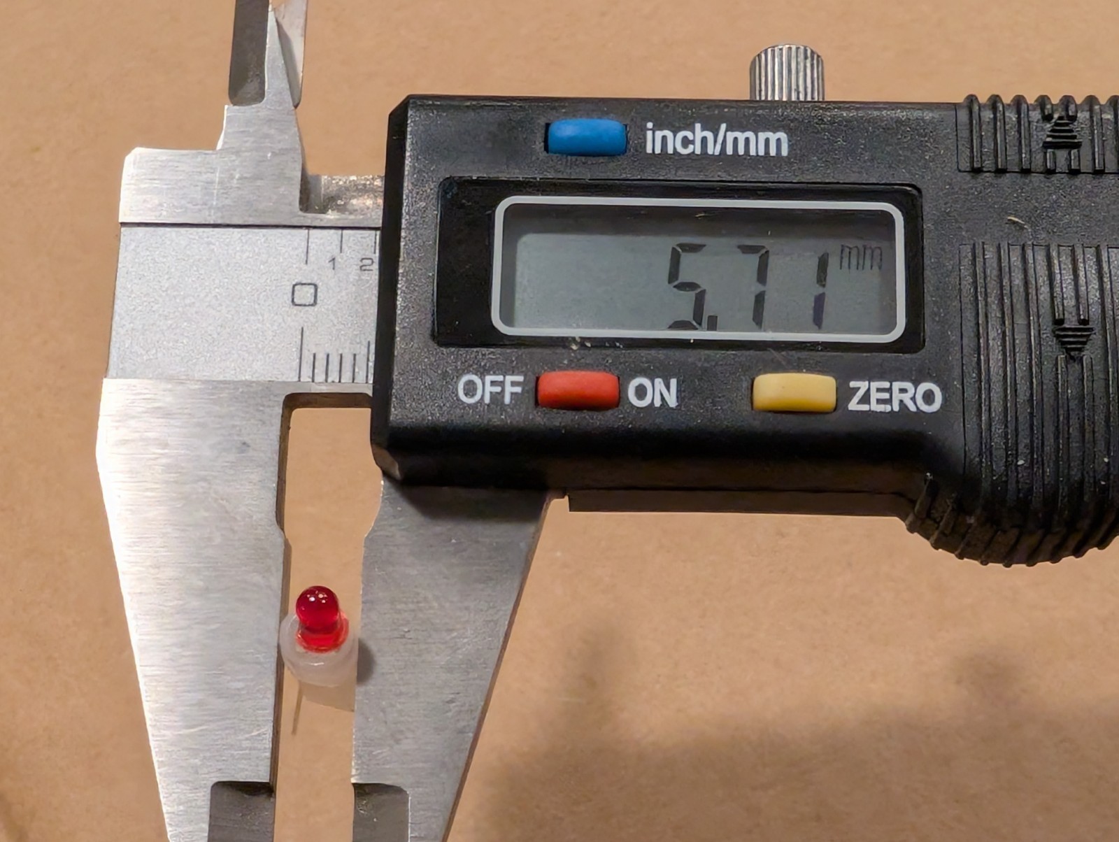 CMD5774C, 635 nm Red Uni‑Color LED, 2‑Pin T‑1 Package with Holder (Choose Qty)