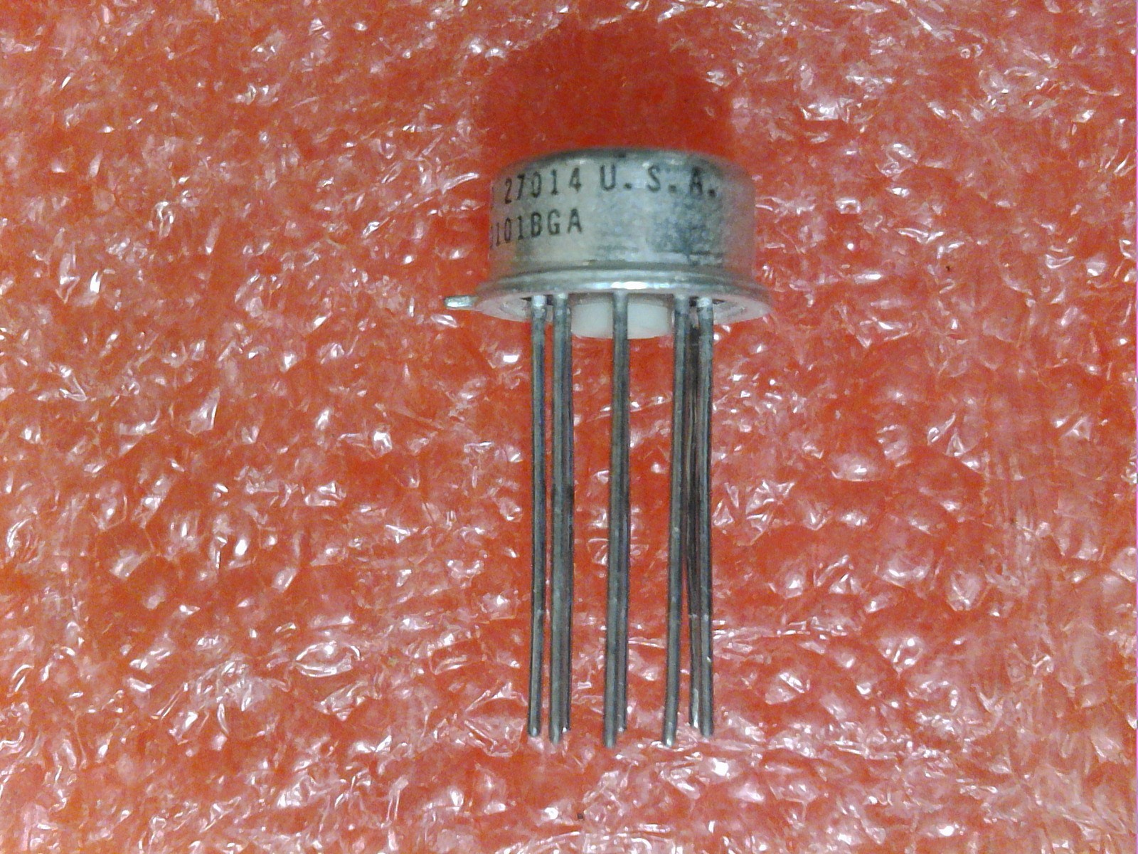 2 PCS NATIONAL SEMI JM38510/10101BGA 8 PIN METAL CAN OPERATIONAL AMPLIFIER NOS