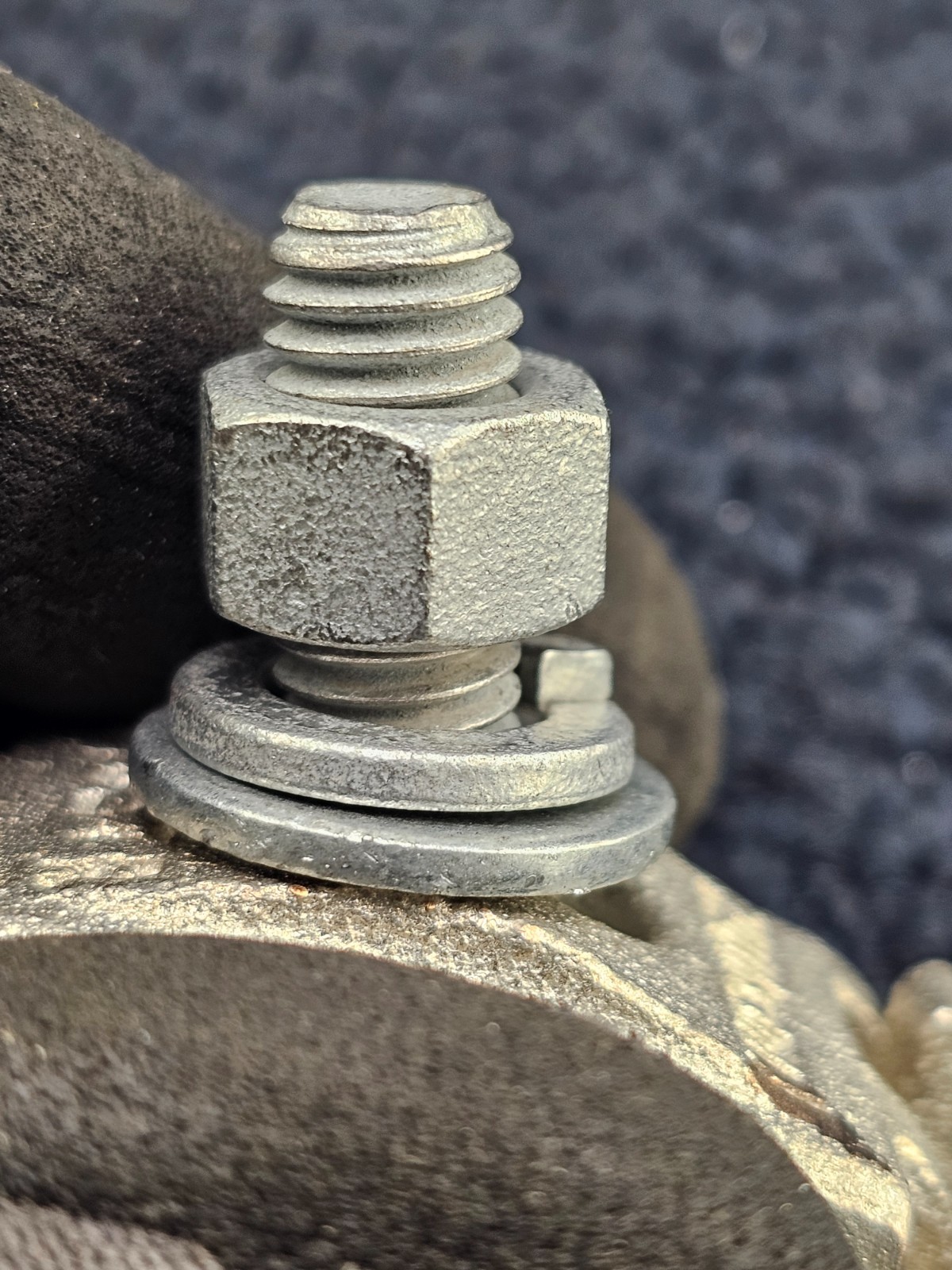 Burndy GC2929CT: 2/0 AWG to 250 KCMIL Str, Cable Tray Grounding Clamp