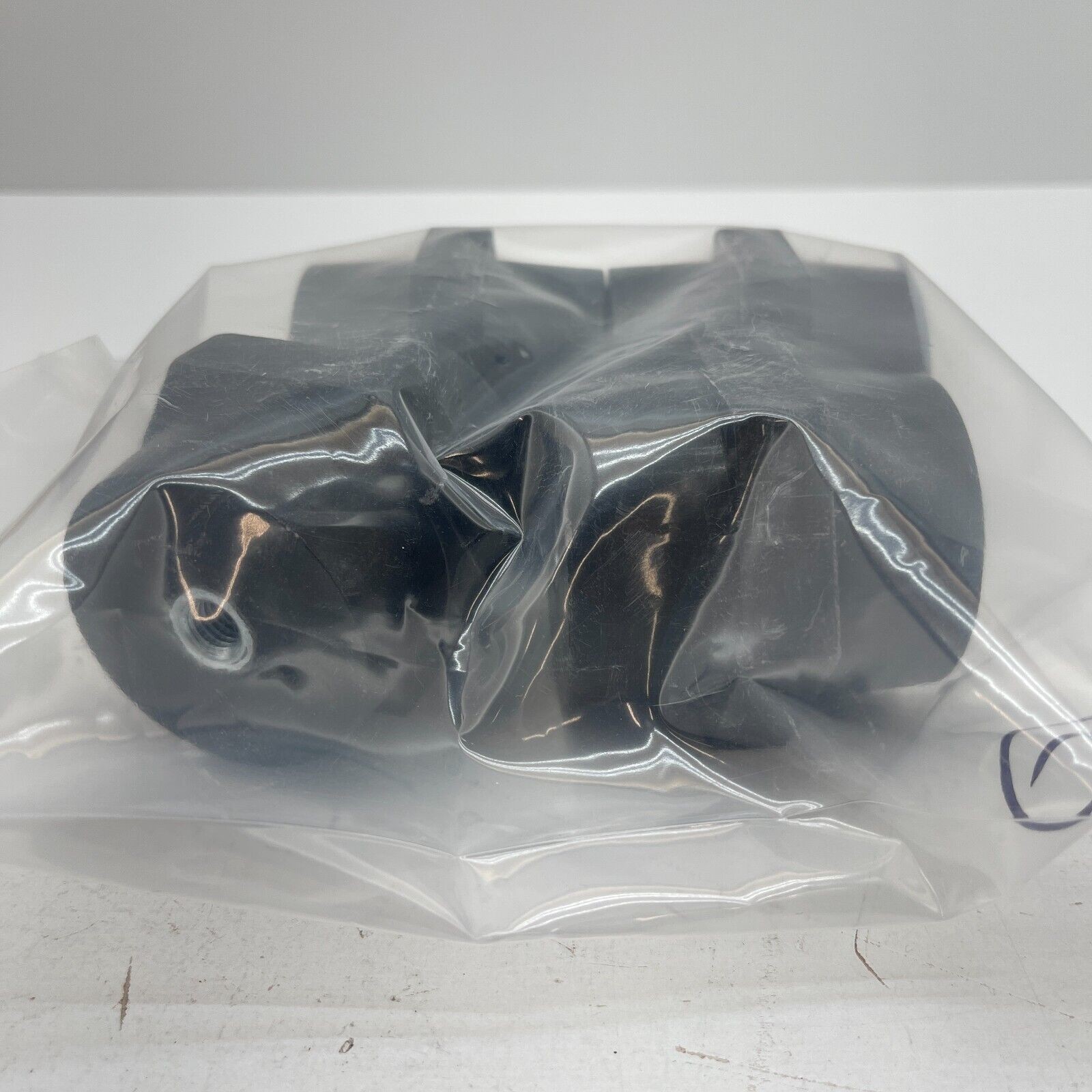 Pack of 4 Nvent Eriflex Erico Insulators Low‑voltage Stand‑off Insulator 3″ H