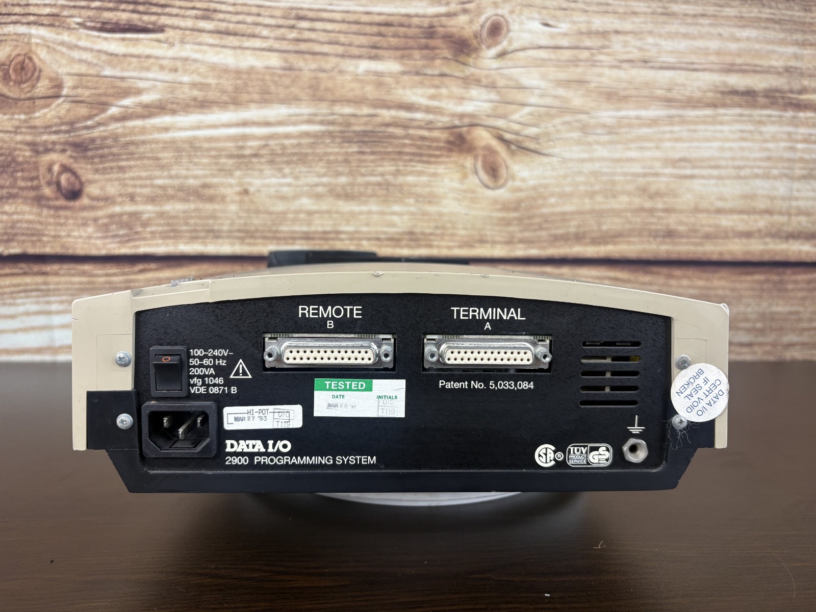 Data I/O 2900 Universal Programmer w/ DIP Socket Boots Self Test Pass