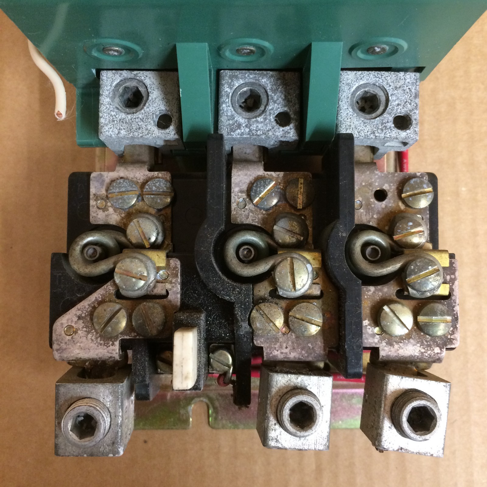 FURNAS 14HF32BA SIZE 3 STARTER / 200/230V COIL / 3PH / 25-50HP 90AMP Max