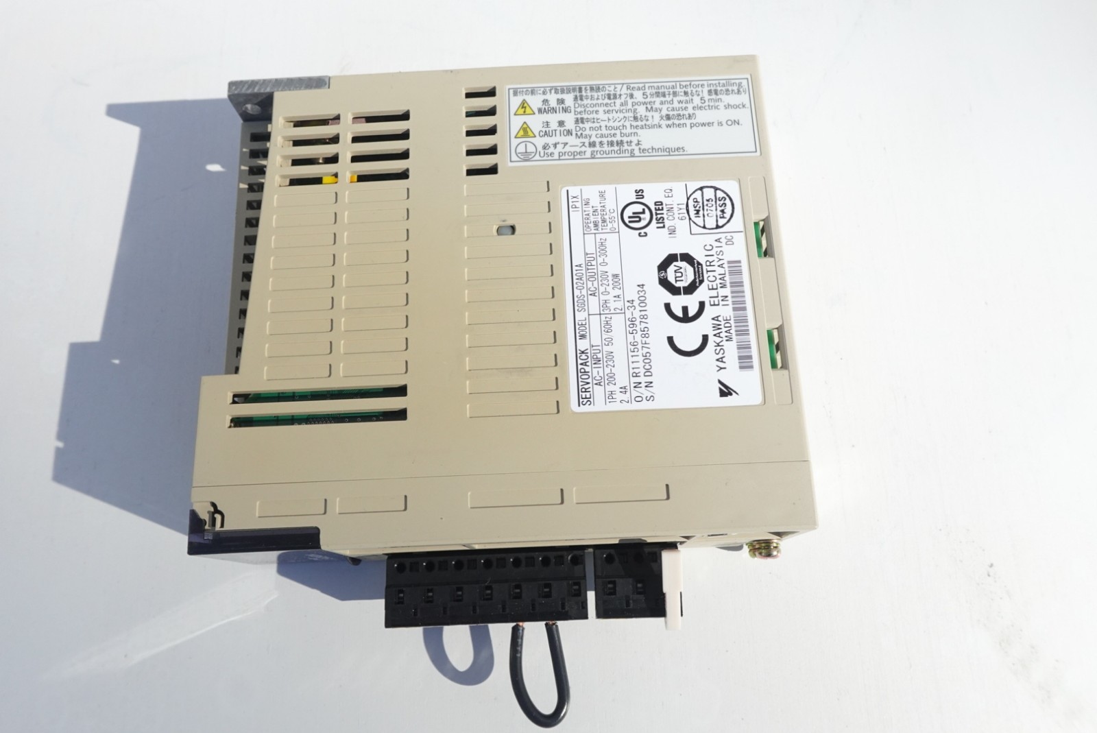Yaskawa SGDS-02A01A SGDS02A01A Servopack 200W