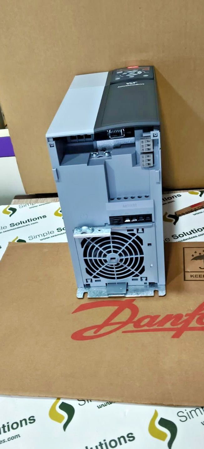 1PC-Danfoss 134F2980 Frequency converter VFD 11KW/15HP/380-480VAC- Brand New