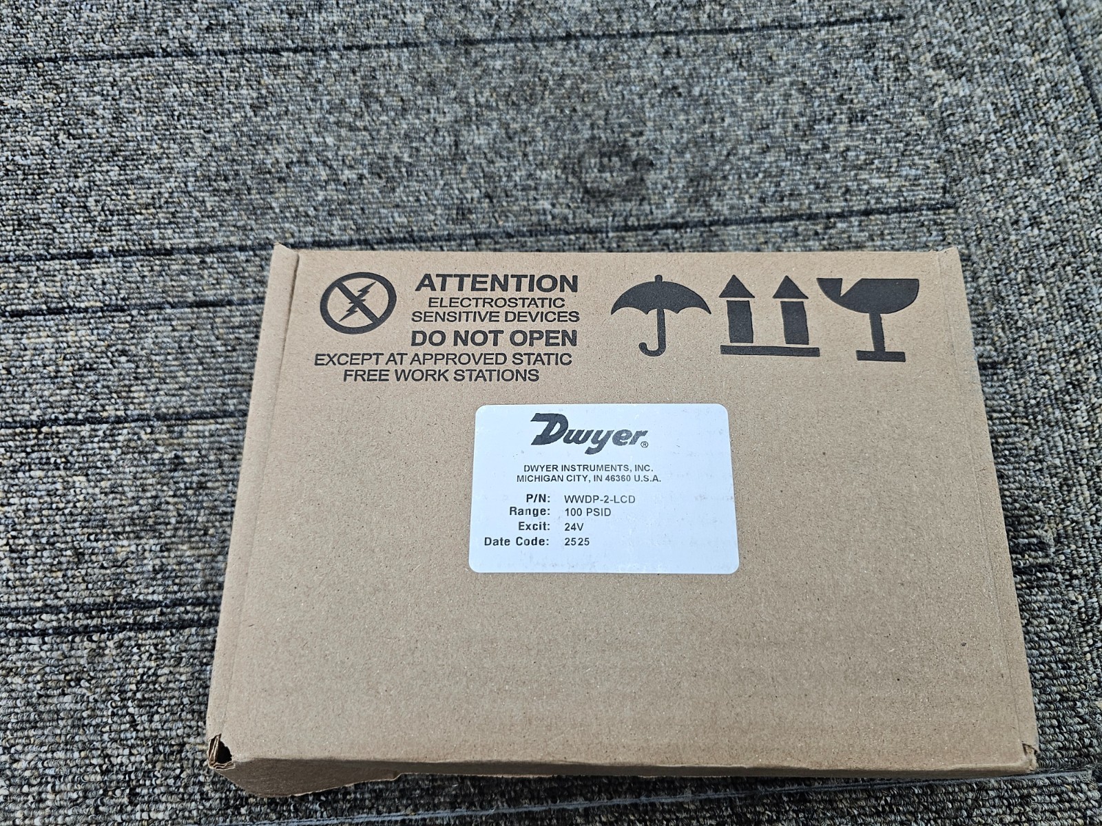 Dwyer WWDP-2-LCD Series-WWDP Wet-to-Wet Differential Pressure Transducer 100PSID