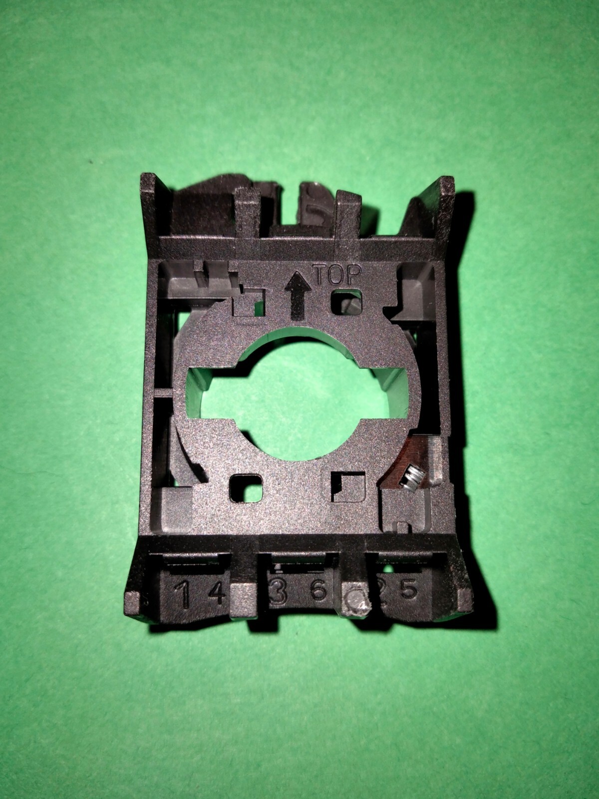 Allen Bradley 800E-A3L Mounting latch Surplus Inventory-