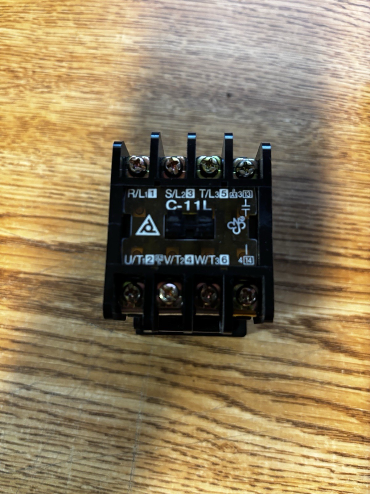 C-11L AC MAGNETIC CONTACTOR TAIAN ELECTRIC 660V 20A 50/60HZ