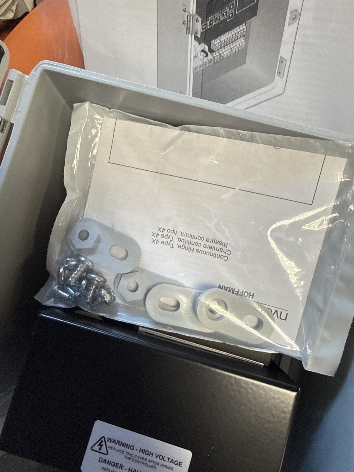 nVent Raychem Heat Trace Control & Monitoring System C910-484 new Open Box