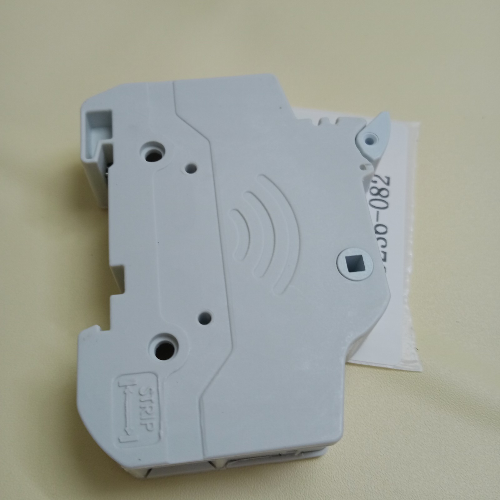 (1 PCS) CHM1DU Eaton Bussmann Fuse Holder Loose