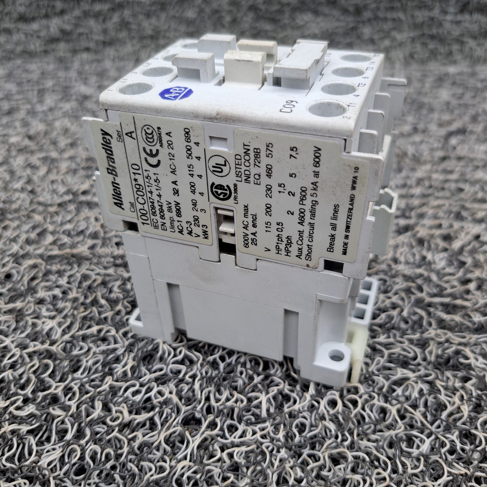 Allen-Bradley 100-C09*10 Series A Contactor (110-120V Coil)