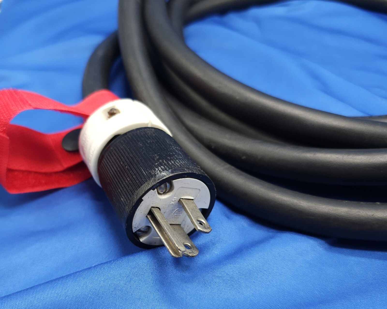 15′ CCI P-241-3-MSHA SEOPRENE 12AWG 3/C SEOOW 600V POWER CABLE *PRE-OWNED*
