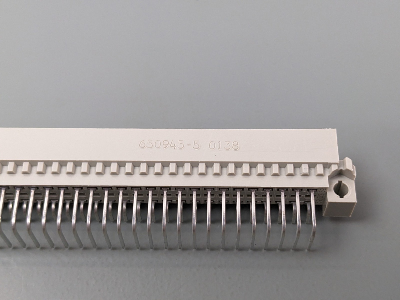 (2) TE 650945-5 Eurocard Connectors, 64 Pin Right Angle
