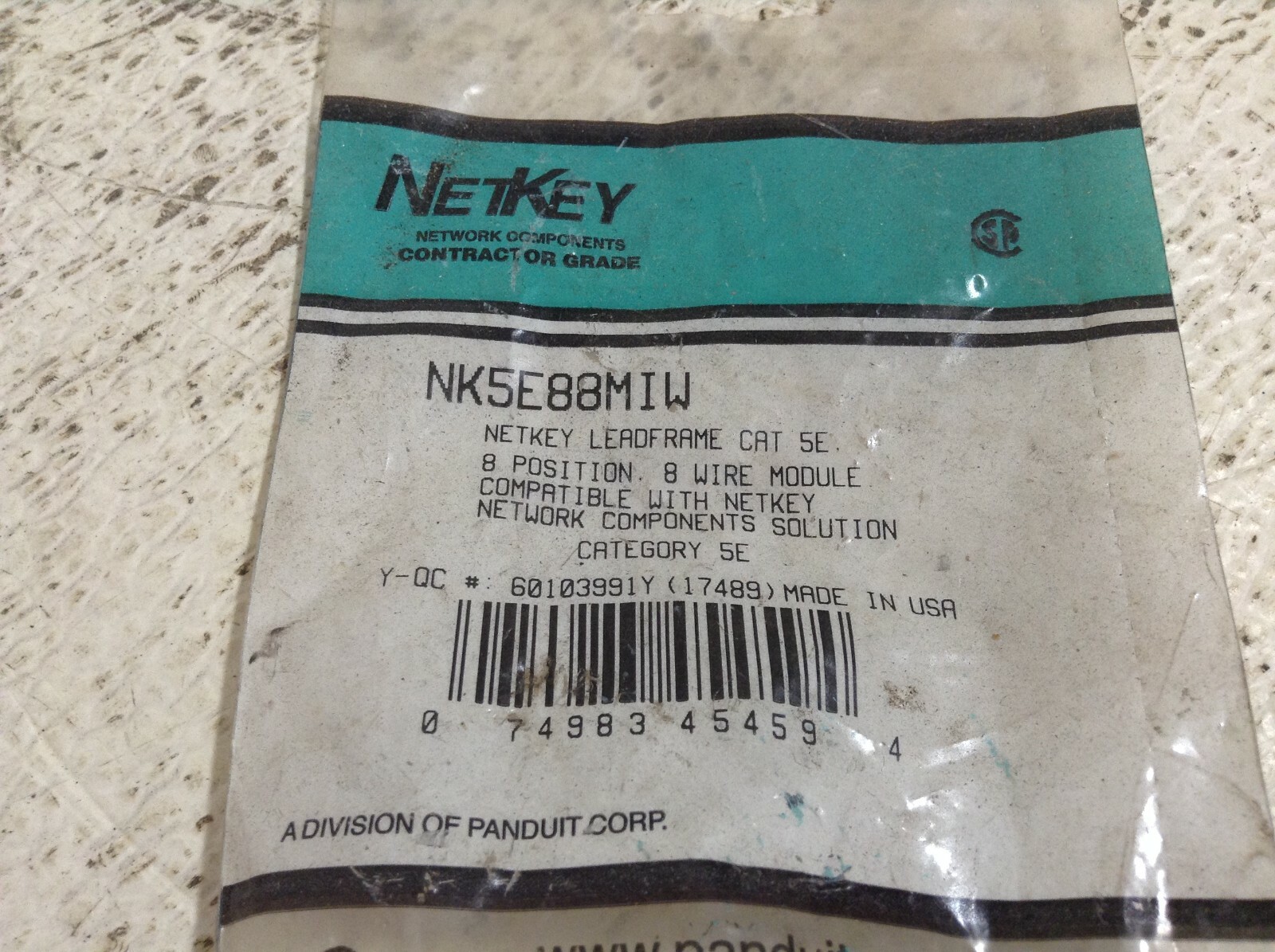NetKey NK5E88MIW 8 Pos. 8 Wire Connector Cat 5E New