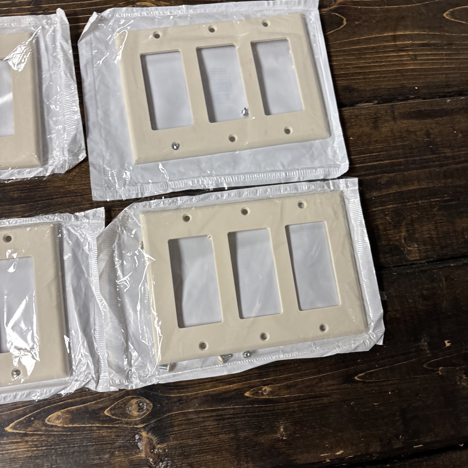 (6) Leviton 80411-T, Light Almond, (3) Decora/GFCI, 3-Gang, Standard Wallplate