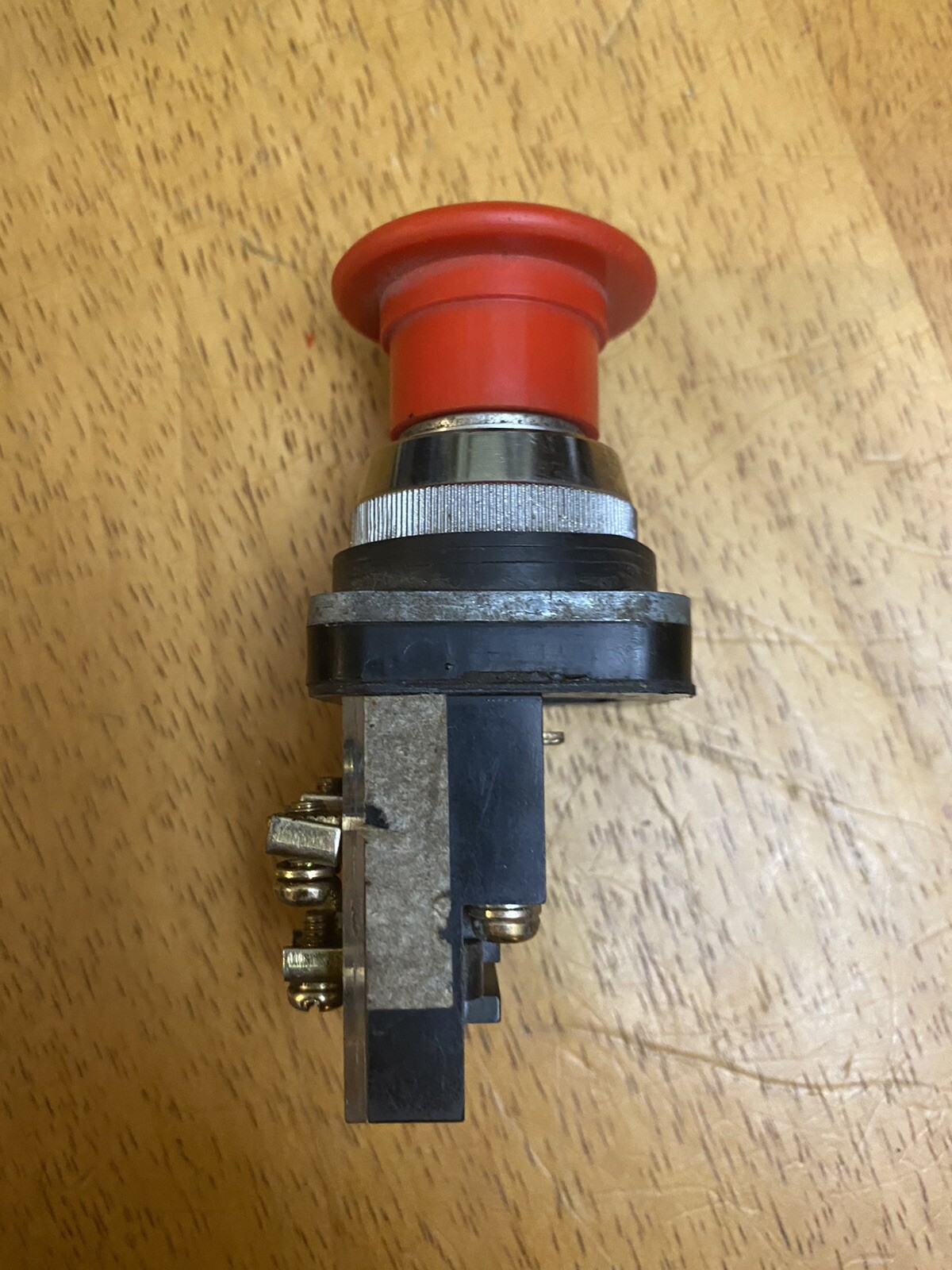 Used MARUYASU DENGYO MPDJ-1R E STOP BUTTON / 41-10279