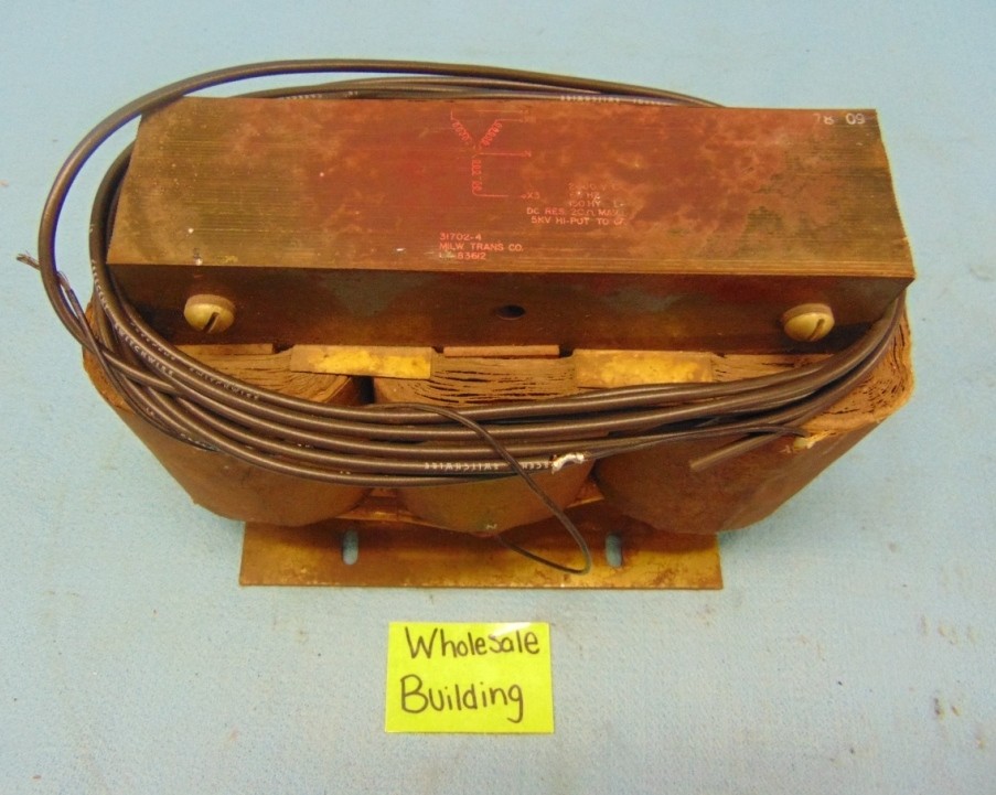 MILW. TRANS CO, TRANSFORMER, 31702-4, 3 PHASE, 2400 V., 60 Hz, 5 Kv