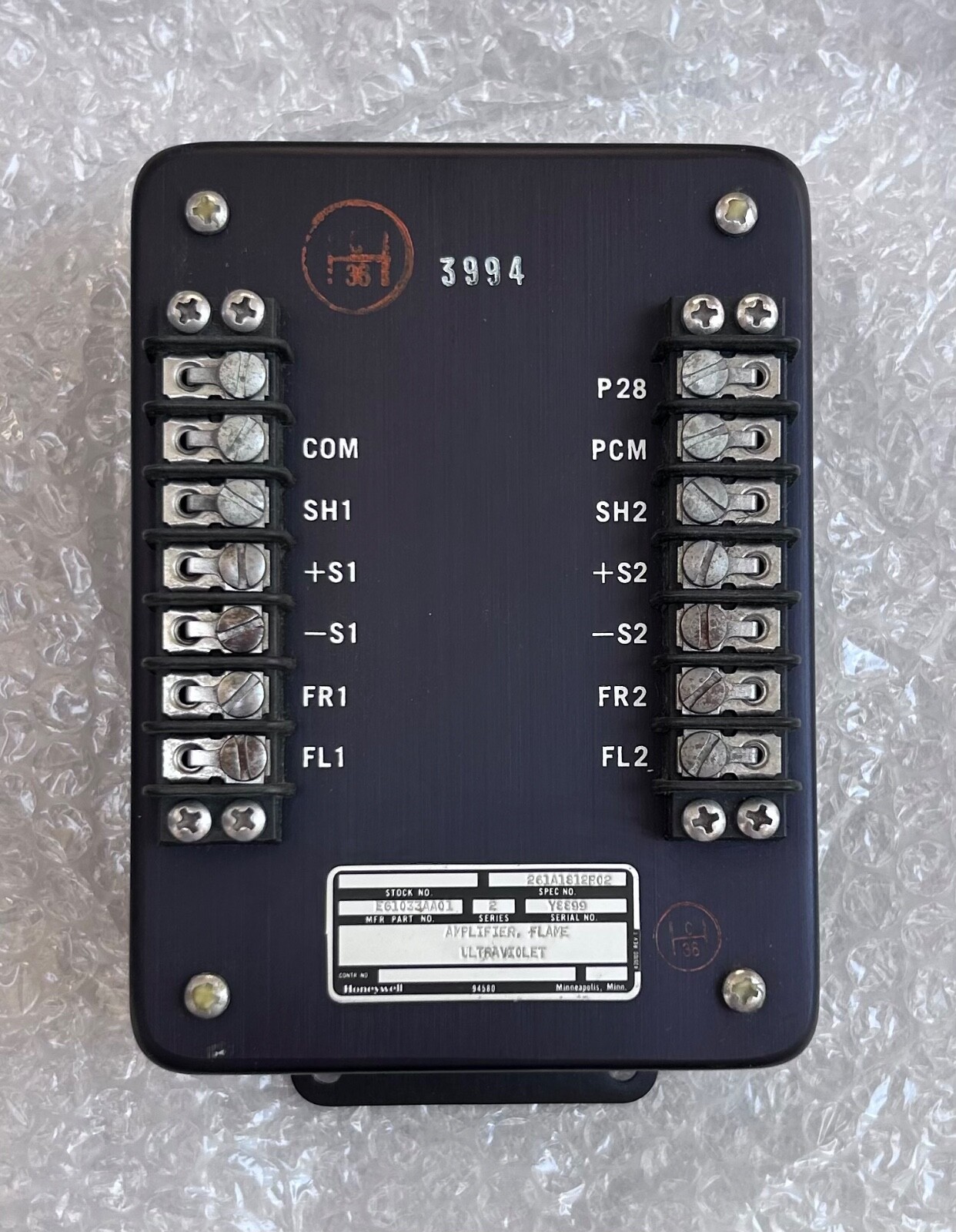 Honeywell EG1033AA01 P/N : GE261A1812P02 UV flame amplifier detector Y8899
