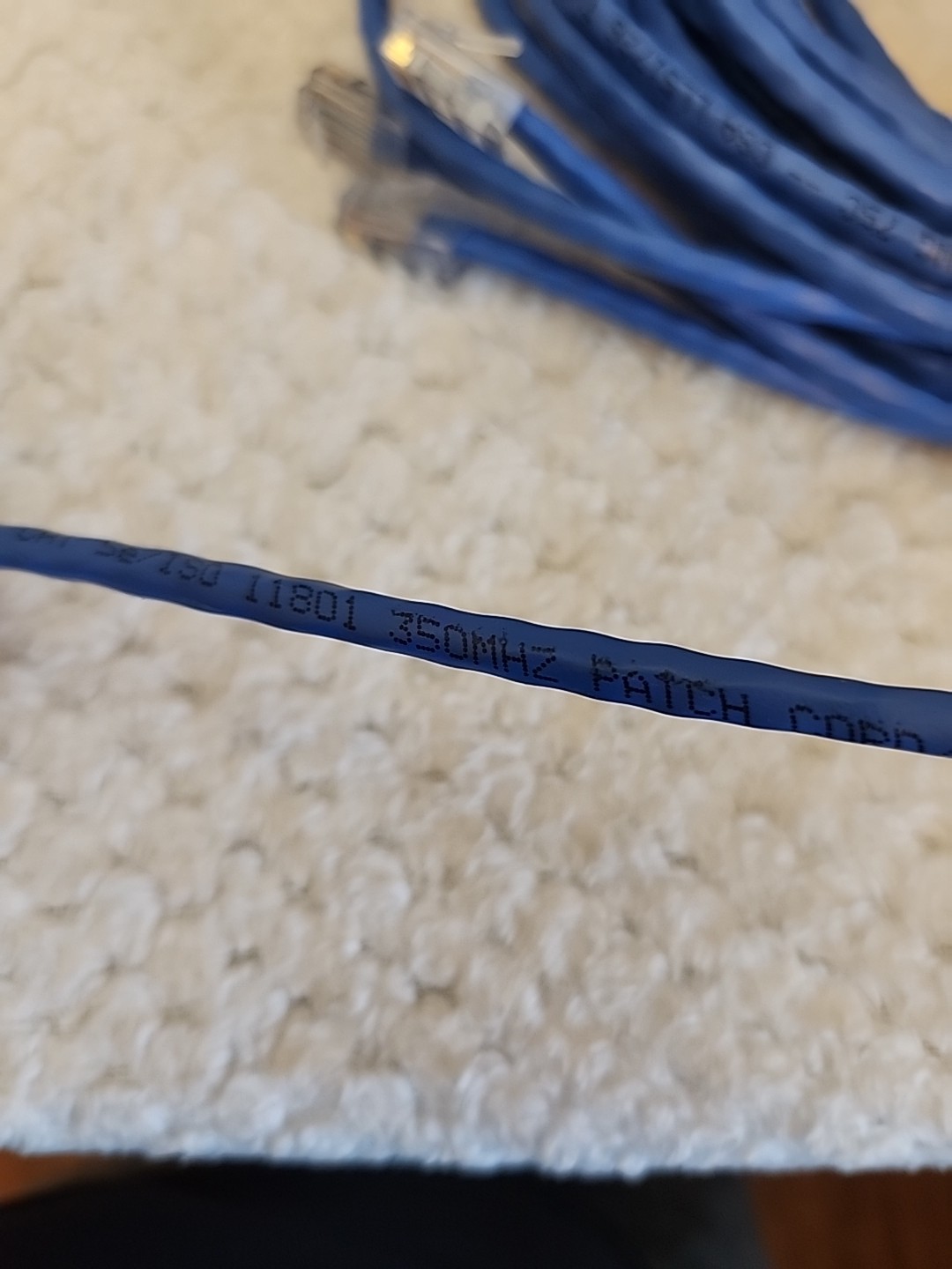 Quabbin 5506 DataMax Patch Cable Cat5E 24 AWG 3 Pair 25′ Blue