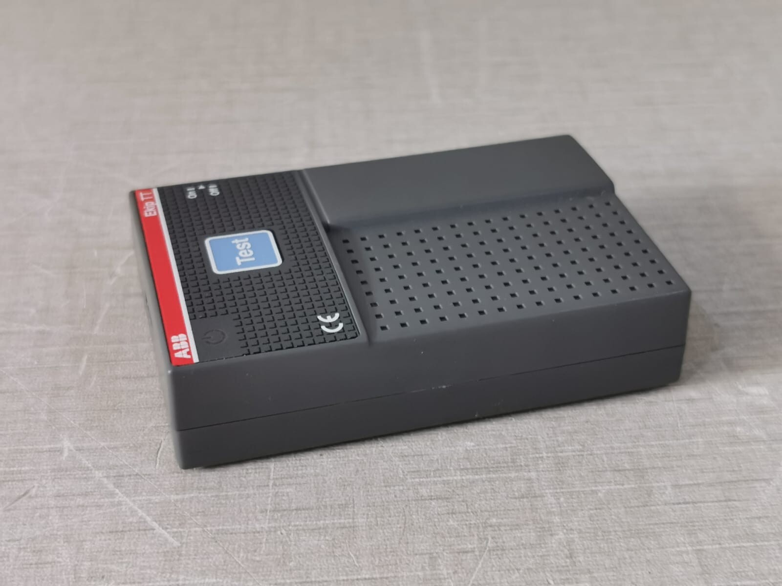 ABB Ekip TT SACE Emax 2 Outdoor Travel Test Unit – NO BOX ONLY CASE