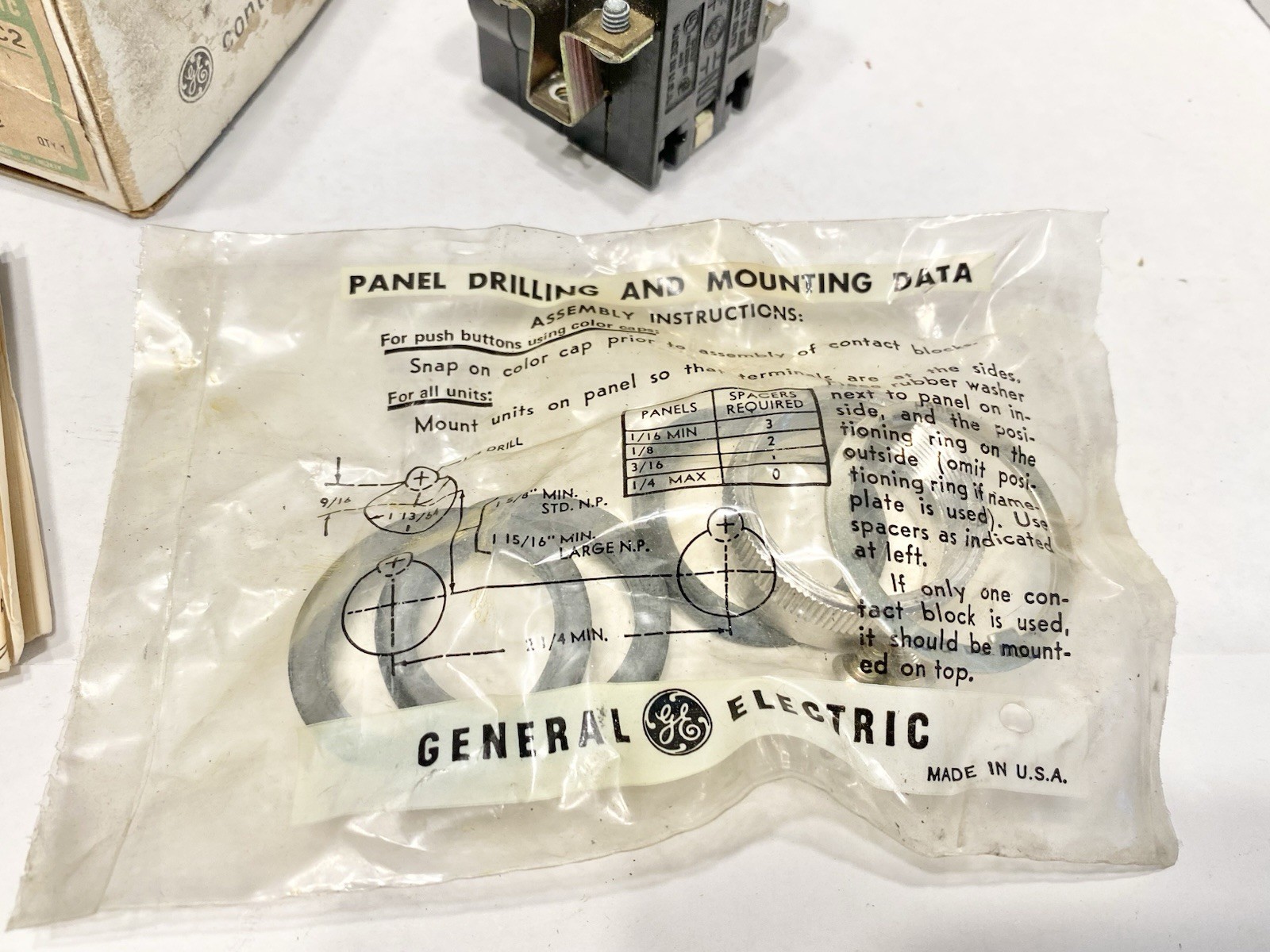 GENERAL ELECTRIC CR2940UX224C2 New. Open Box.