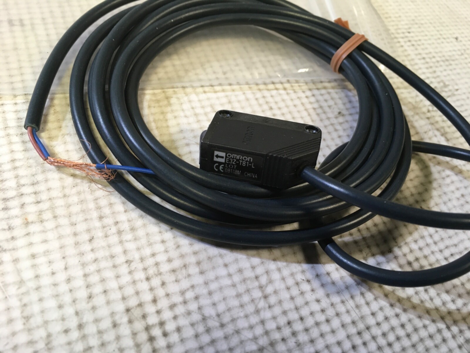 Omron proximity sensor, E3Z-T81-L, NOS, LG-2424