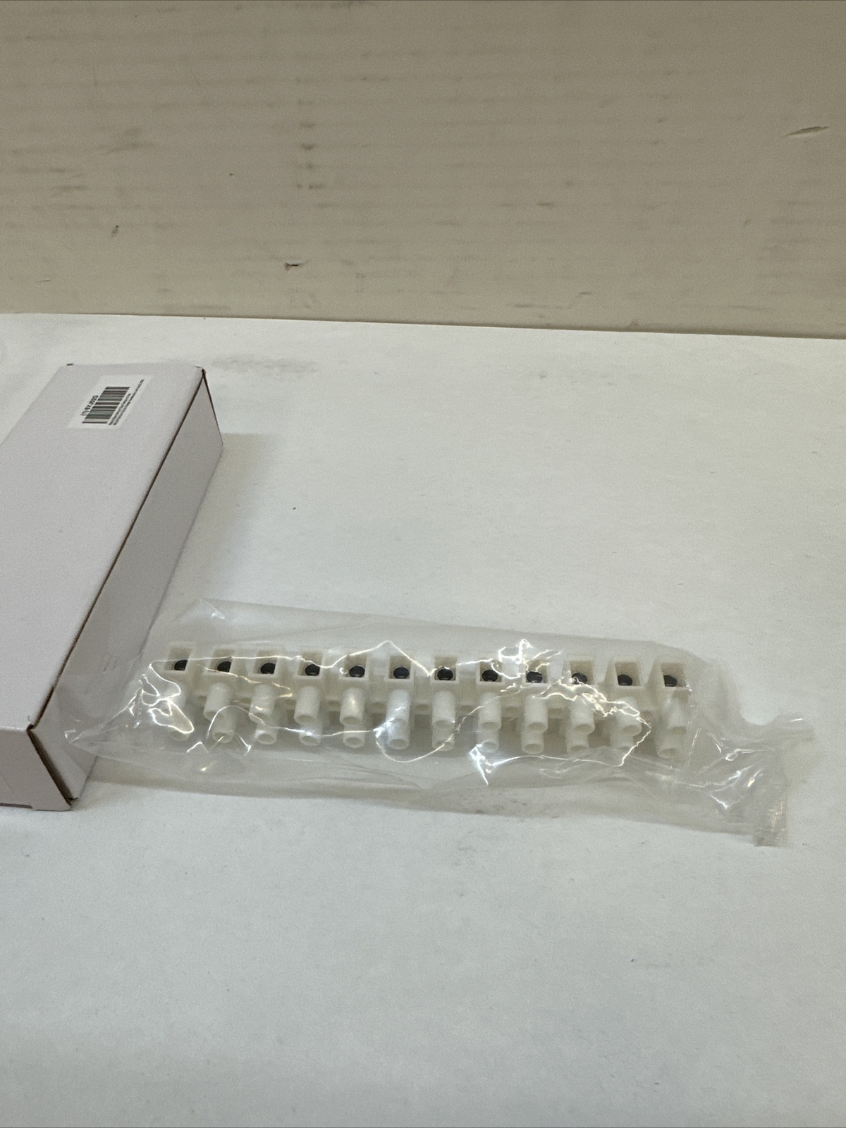 SUNS TH-3512 UL Rated 35A300V Barrier Strip 12 Position 22-10 AWG Terminal Block