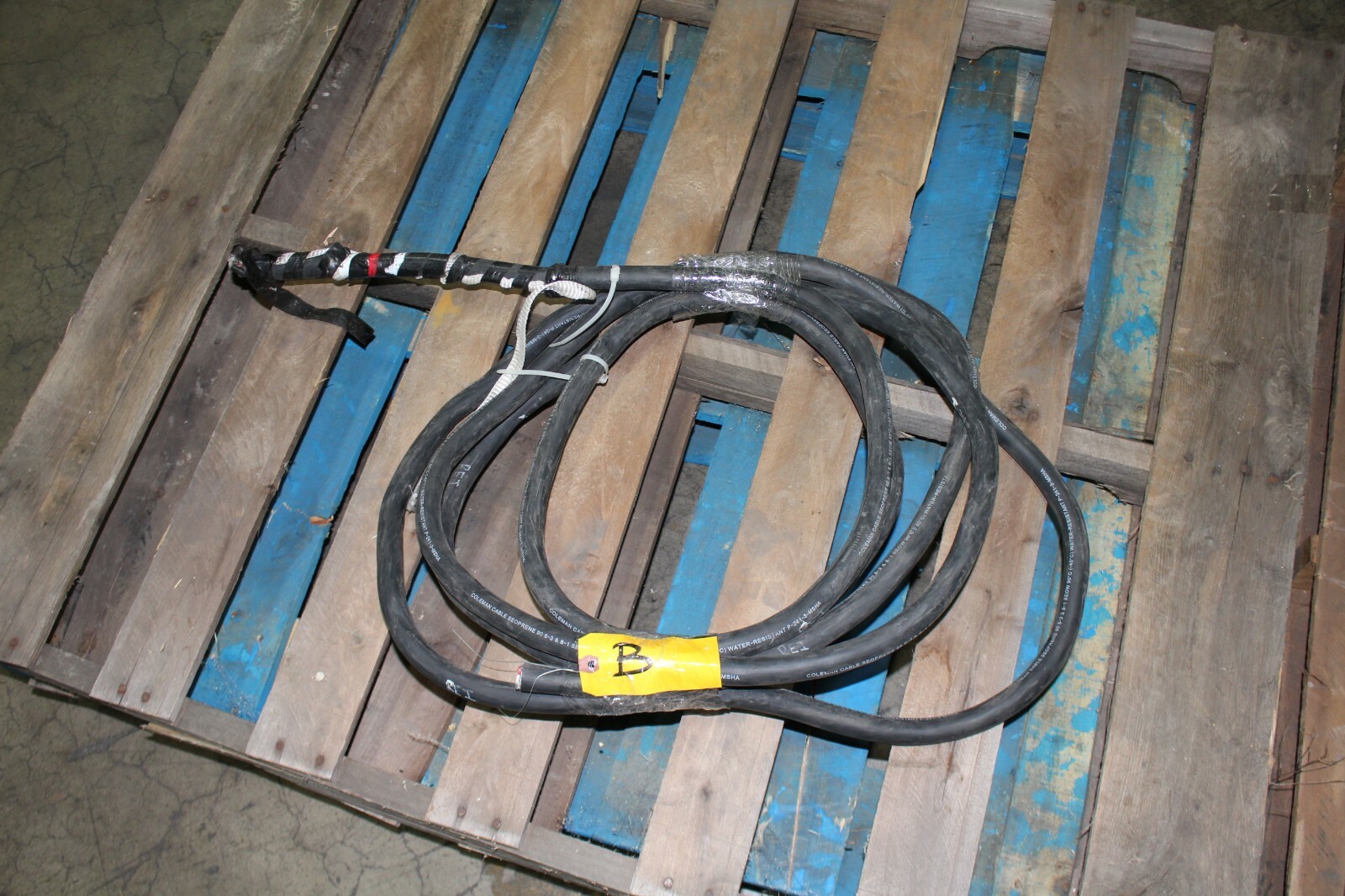Coleman Cable Seoprene 20 Feet 4W 90 6-3 & 8-1 P241-3-MSHA 600V Power Cable