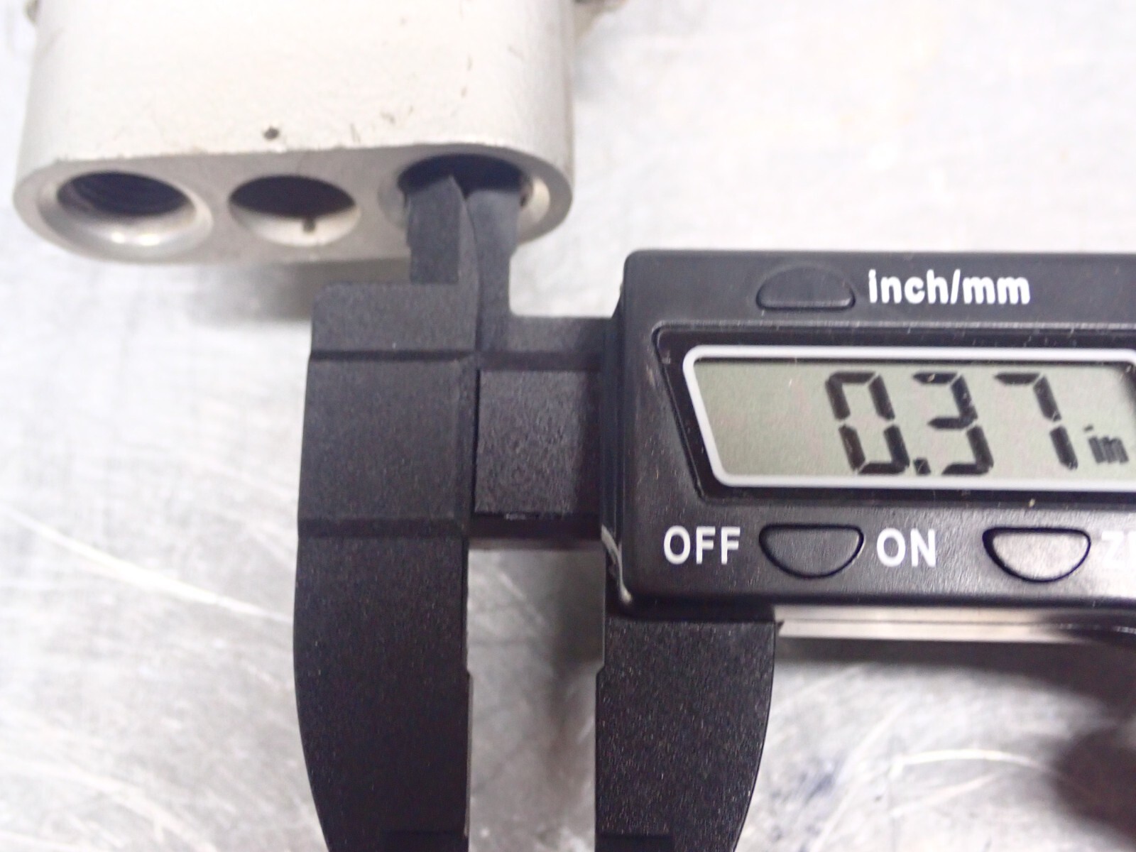 Custom Component Switches 40034 240PSIG Used With Warranty See All Pictures