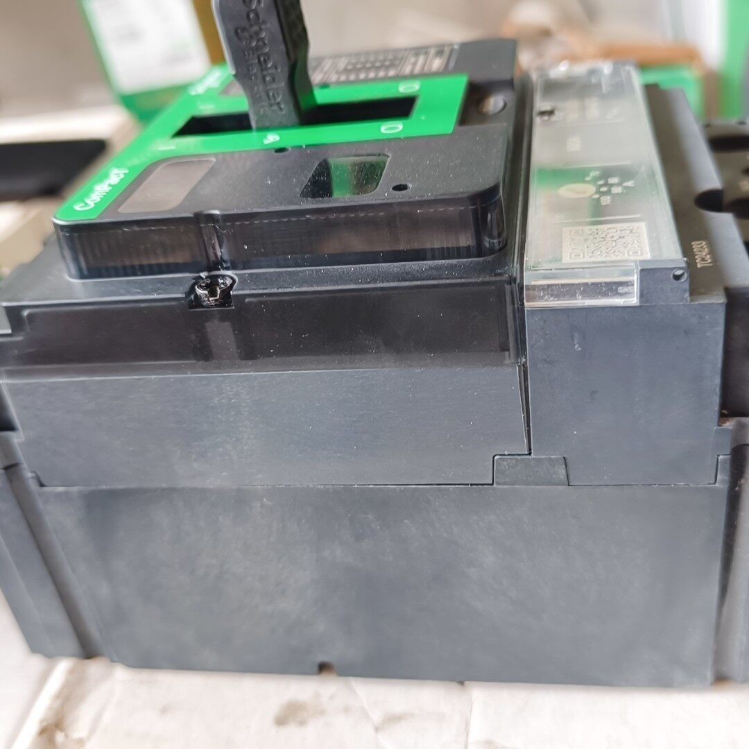 one New Schneider Electric C10N3TM100 Circuit Breaker