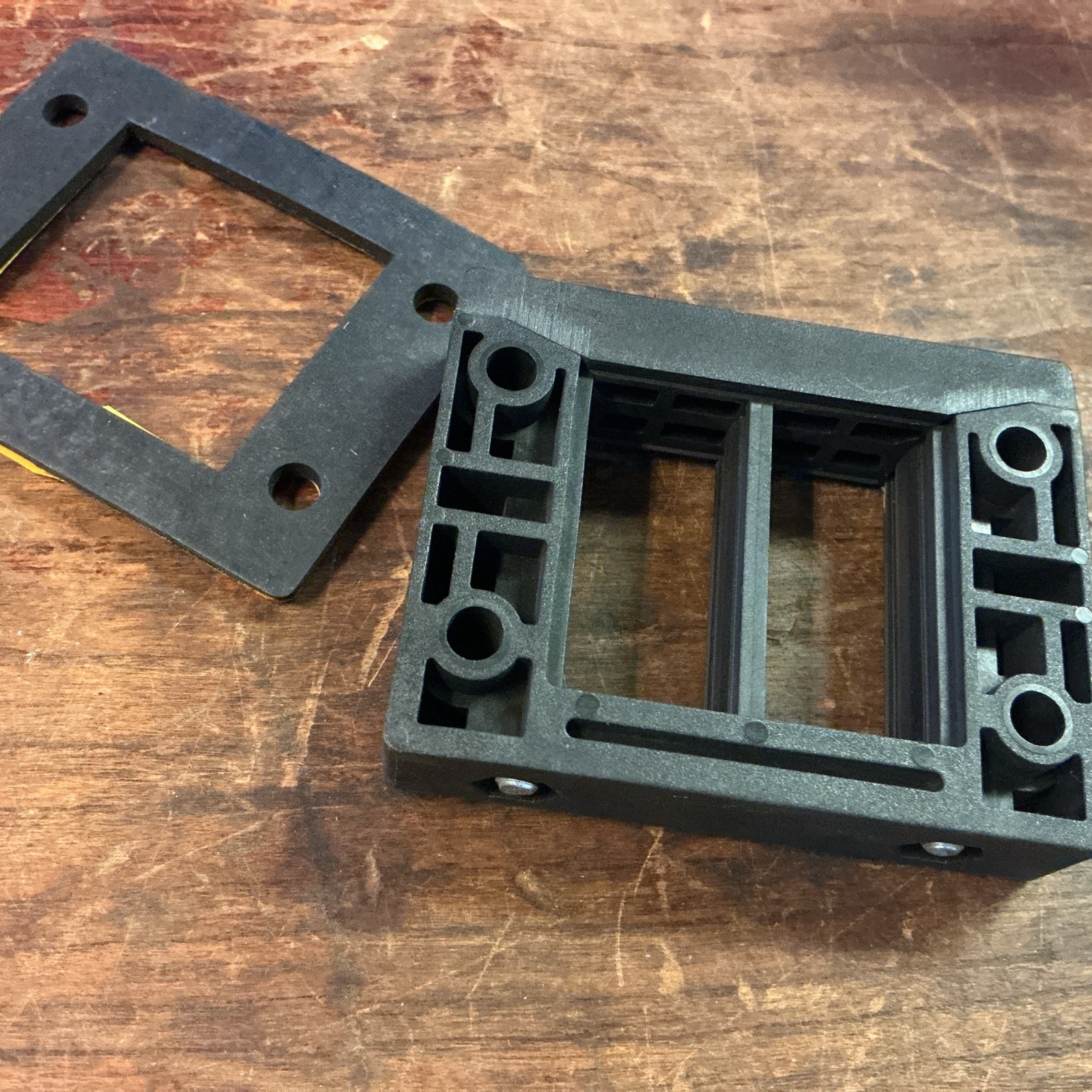ICOTEK KEL-U B4 Split Cable Entry Frame & Gasket 54204 (new)