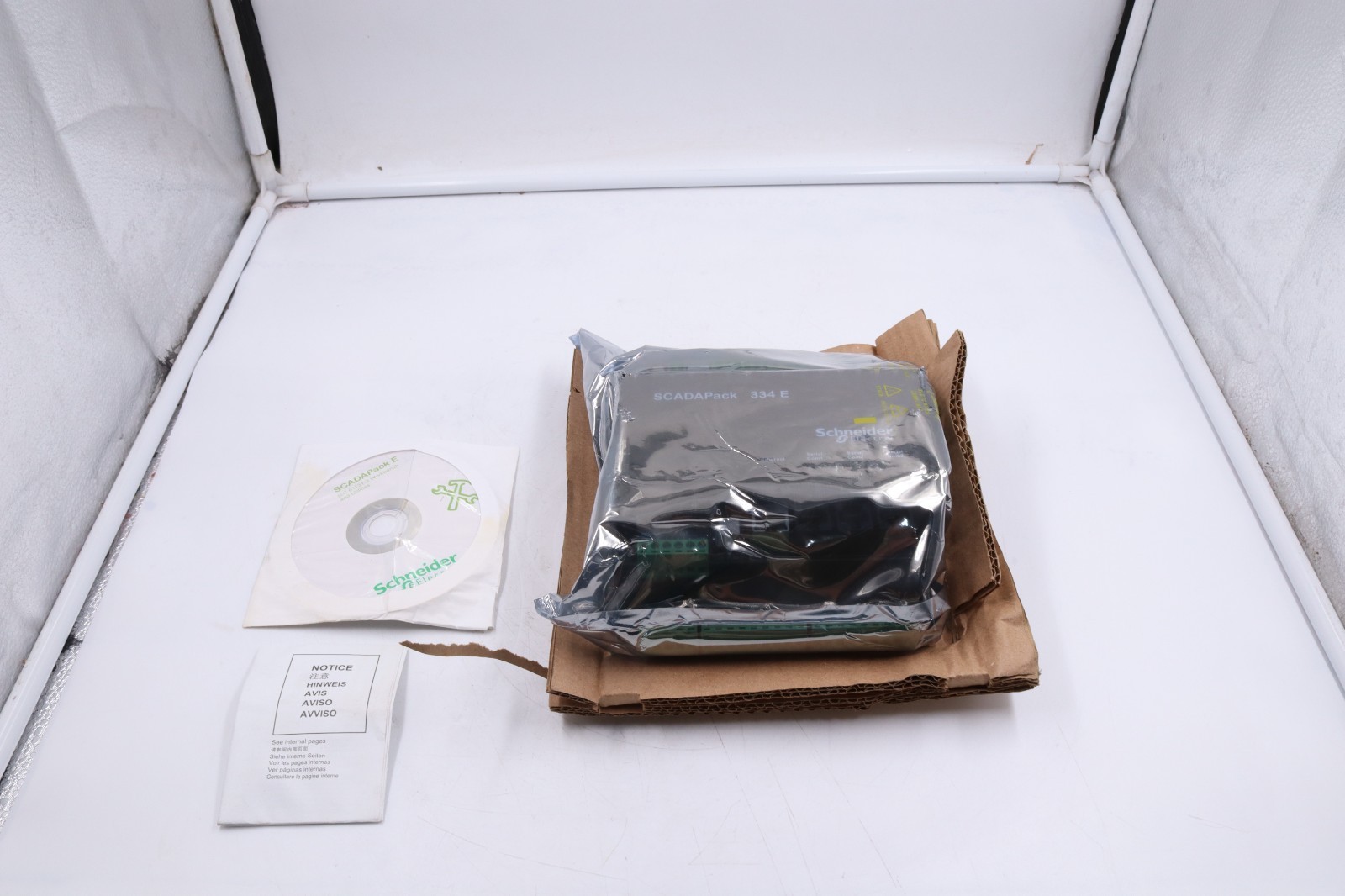 Schneider Electric TBUP334-EA55-AB10S SCADAPACK 334 E Remote Telemetry Unit