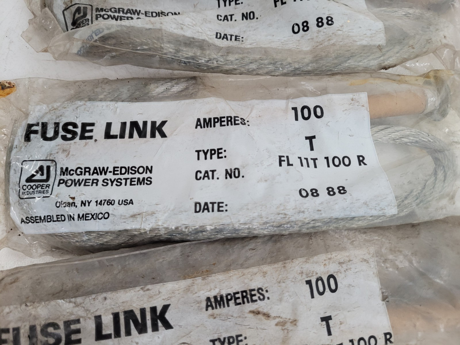 Lot of 5 – FL11T100R McGraw-Edison 100A Type T Fuse Link – Next Day Option – New
