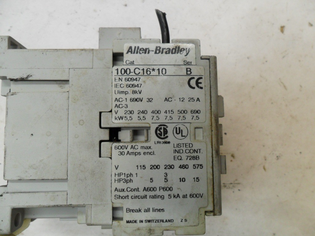 ALLEN BRADLEY 100-C16*10 /B CONTACTOR 600VAC 30A