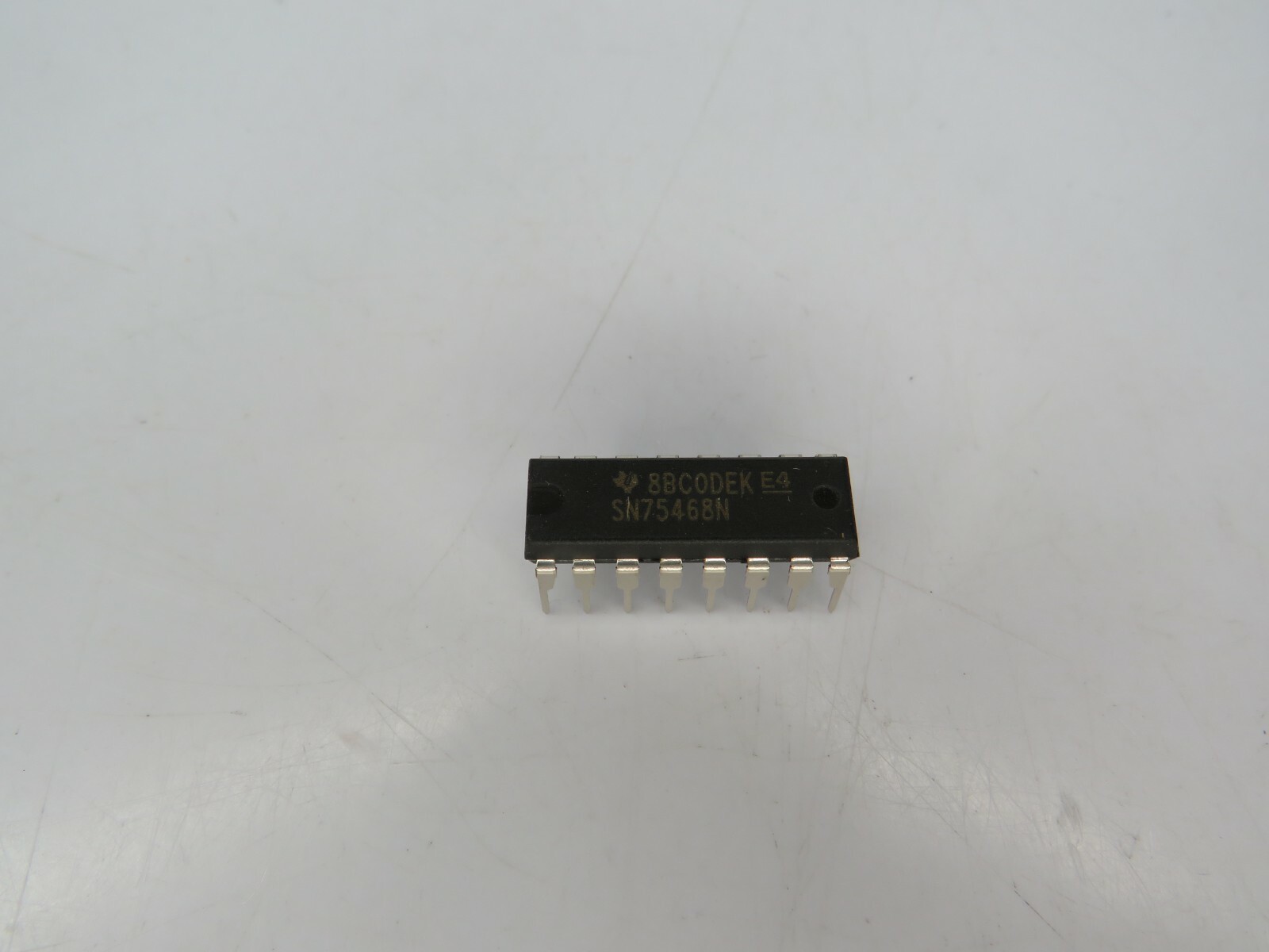 (25 NEW) Texas Instruments Bipolar (BJT) Transistor Array 100V 500mA 16-PDIP