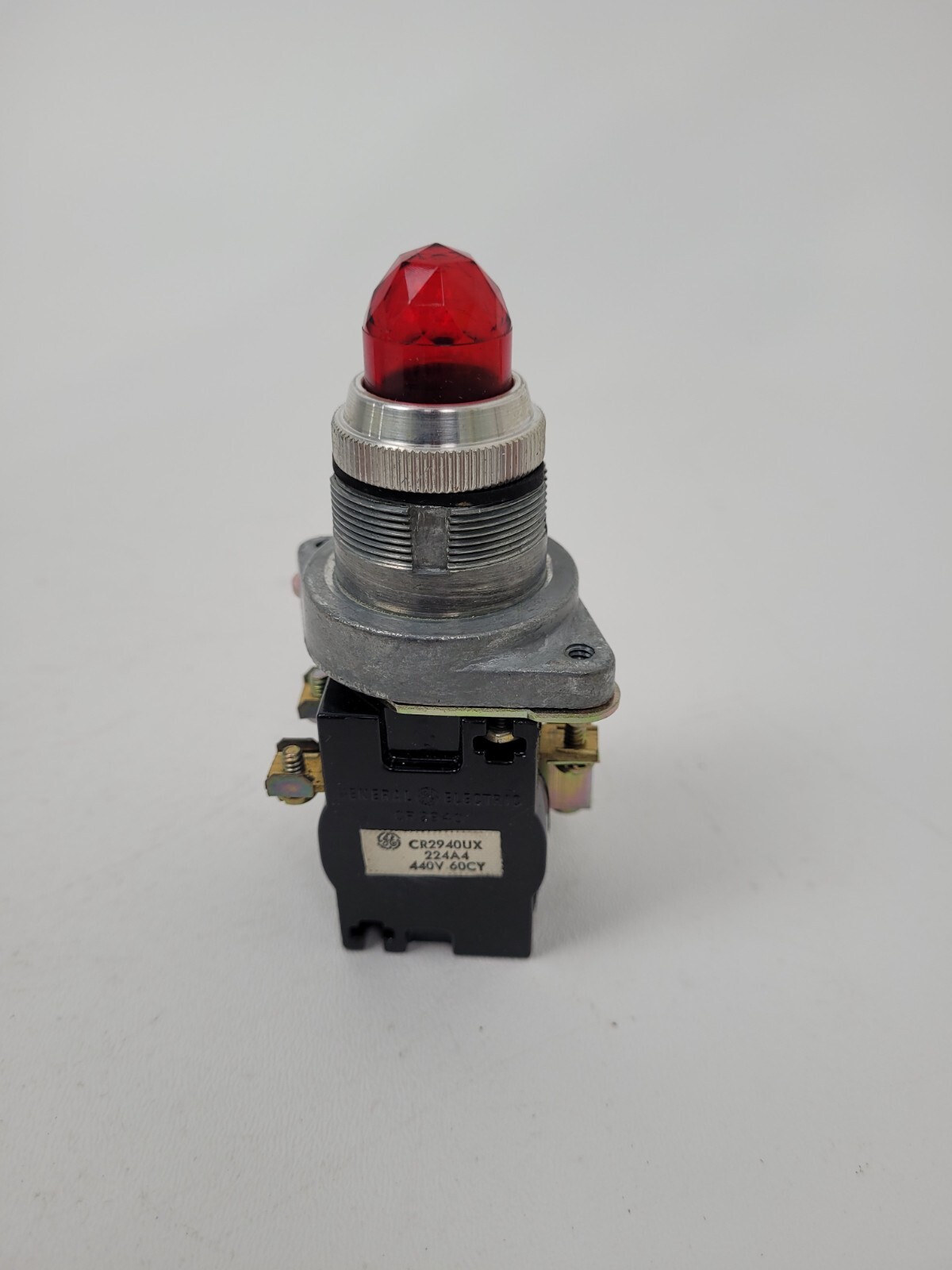 CR2940UX224A4 GE Red Push Button Light- Next Day Option – New