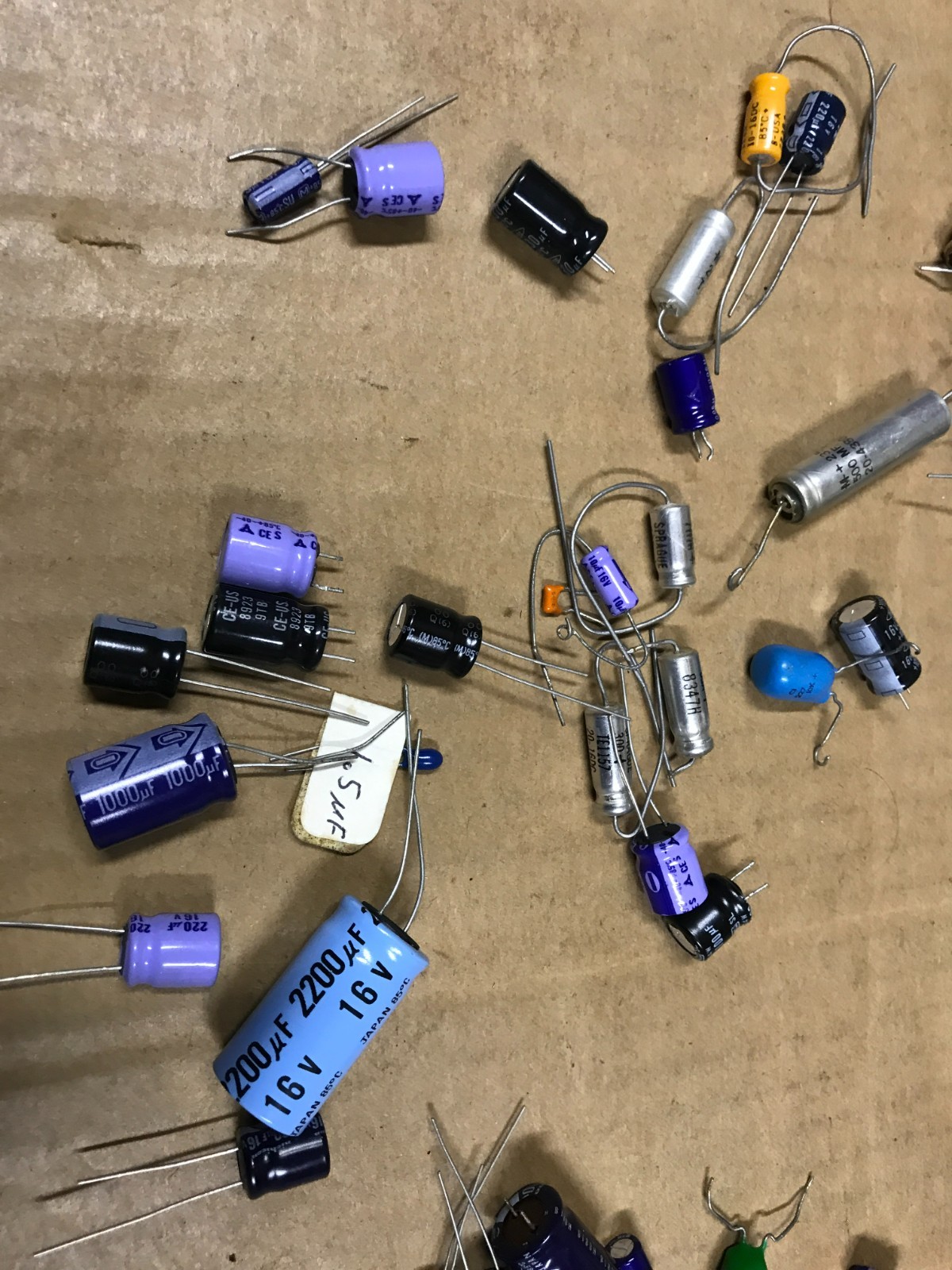 Vintage Lot Of 3-16 Volt Capacitors – (35-40 Pieces In Lot)