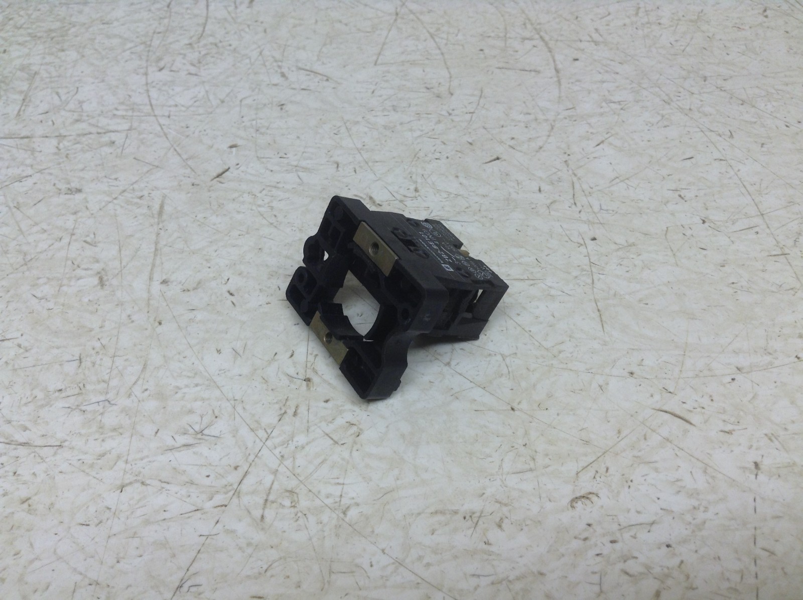 Telemecanique ZB2-BE101 Contact Block ZB2BE101 (TBI)