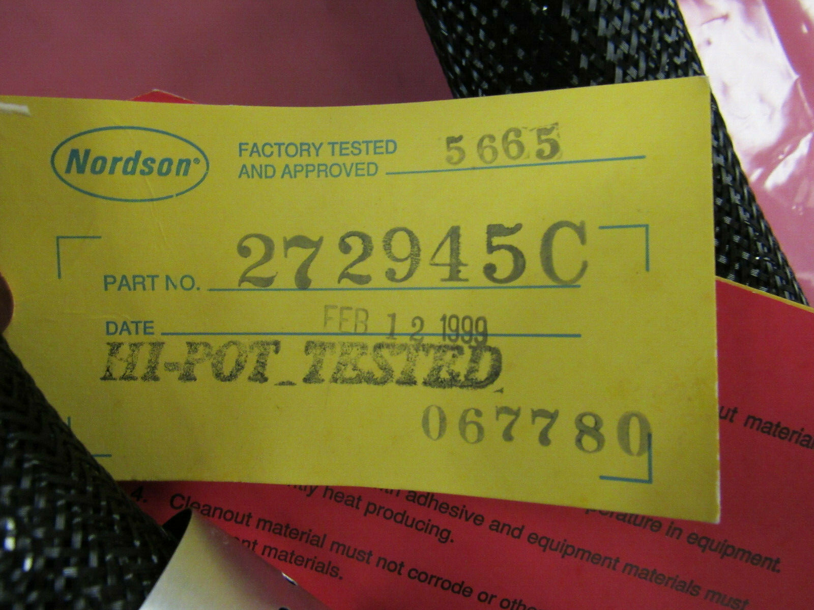 NORDSON 272945C HOT MELT GLUE HOSE 6 FEET 230V 134W 1500PSI ***NNB***