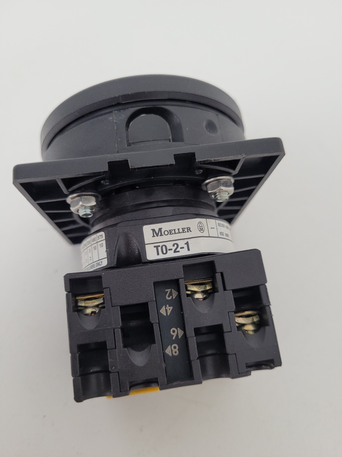 T0-2-1 Moeller 16 Amp 600V Black Handle On Off Switch-Next Day Option