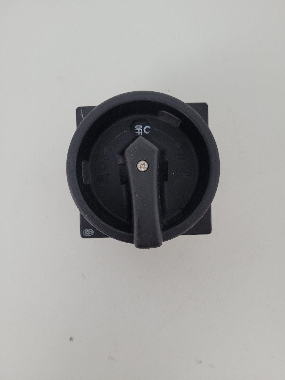T0-2-1 Moeller 16 Amp 600V Black Handle On Off Switch-Next Day Option