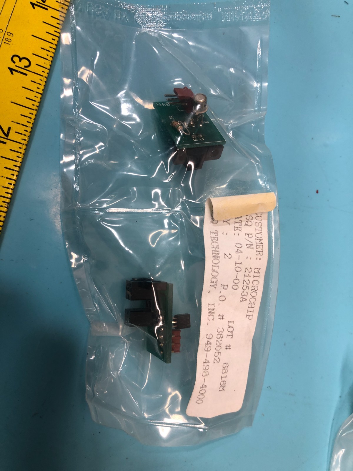 AMAT 0020-06234 CLAMP + 2 ASQ 21253A PCB, 949-498-4000 + 1671928-601 GEAR,194822