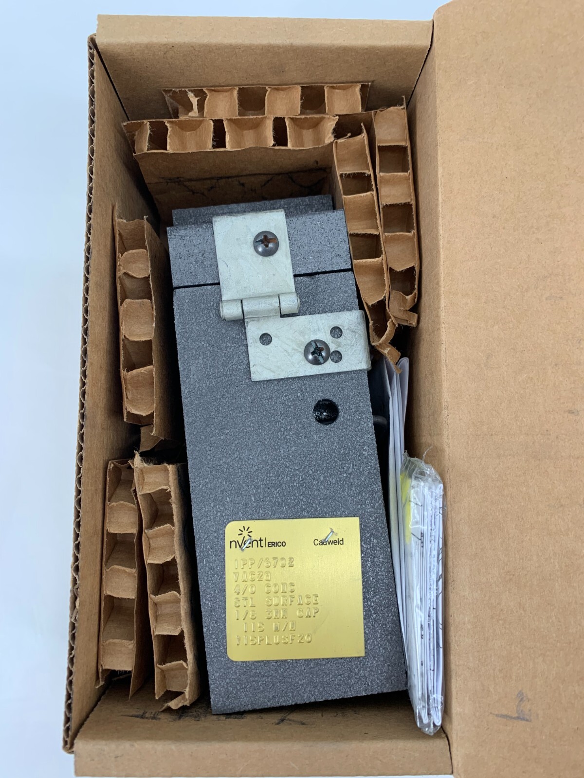 Cadweld nVent Erico VAC2Q Mold 4/0 Concentric To Vertical Steel Pipe 1/8 3MM Gap