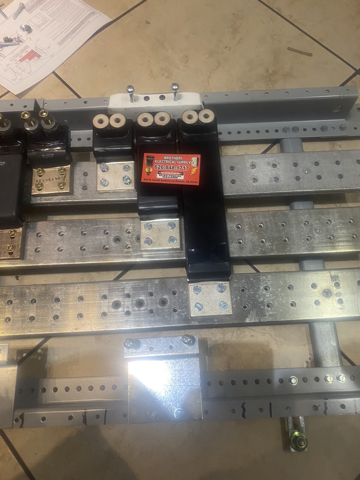 EATON CUTLER HAMMER W.H KPRL4ND MOUNTING HARDWARE KIT 800/1200 ND Or PDG FRAME.