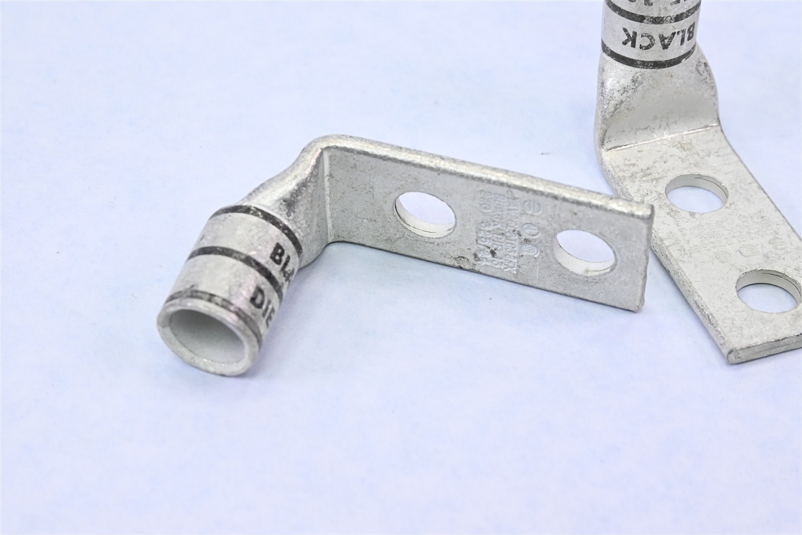 2 Burndy YAV26L2TC38FX90 Copper Compression Lug 2/0 AWG 3/8″ Stud Terminal Lugs