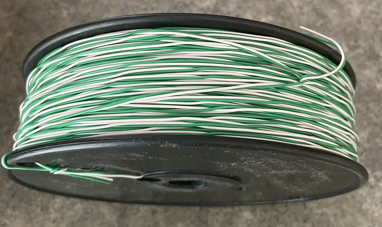 SUPERIOR ESSEX 02-051-13 CROSS-CONNECT WIRE, 1000ft Green/White – Qty 6 spools