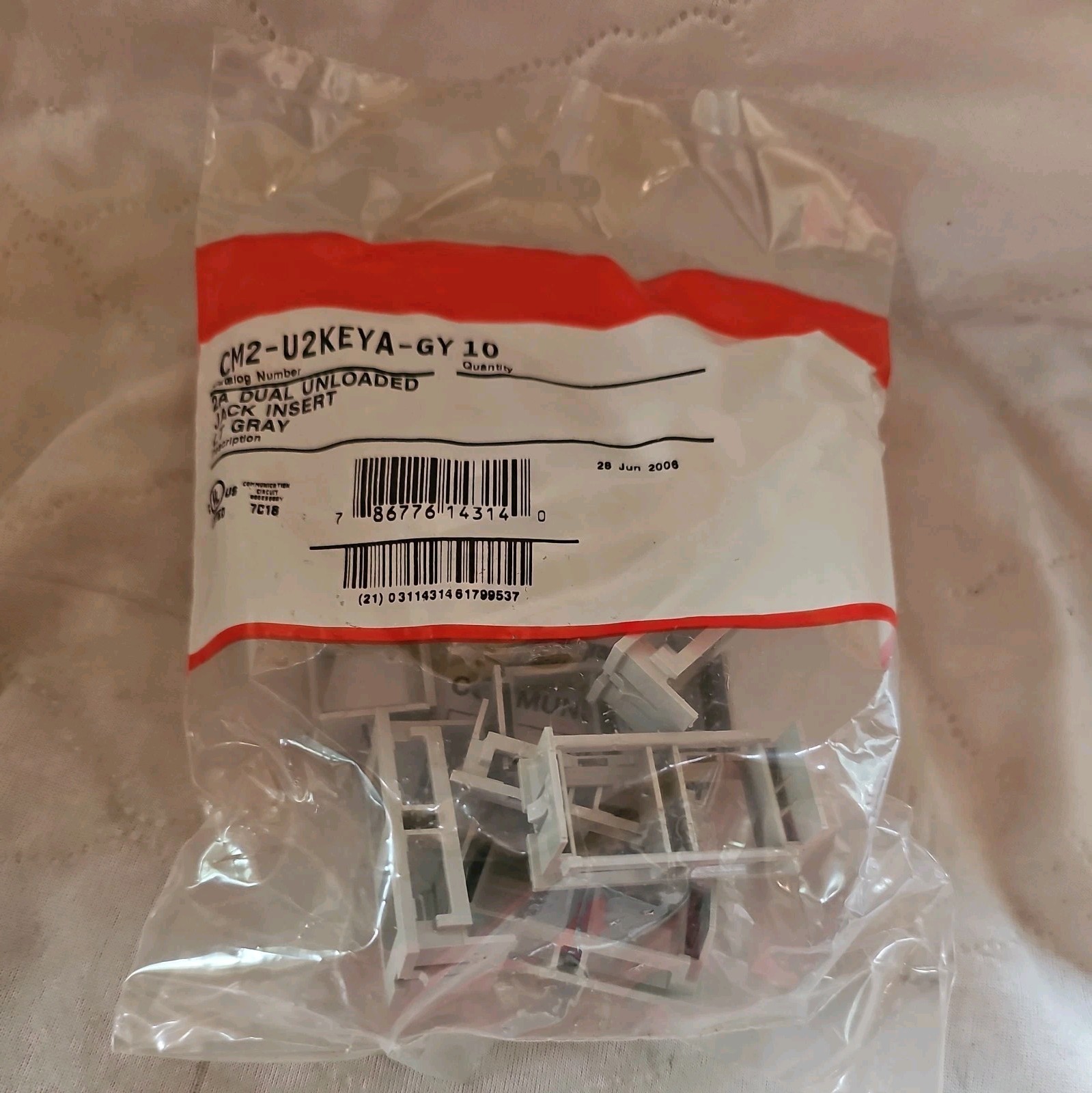 LEGRAND WIREMOLD 2A DUAL UNLOAD JACK INSERT LT GRAY CM2-U2KEYA-GY QTY 10 MOCKETT