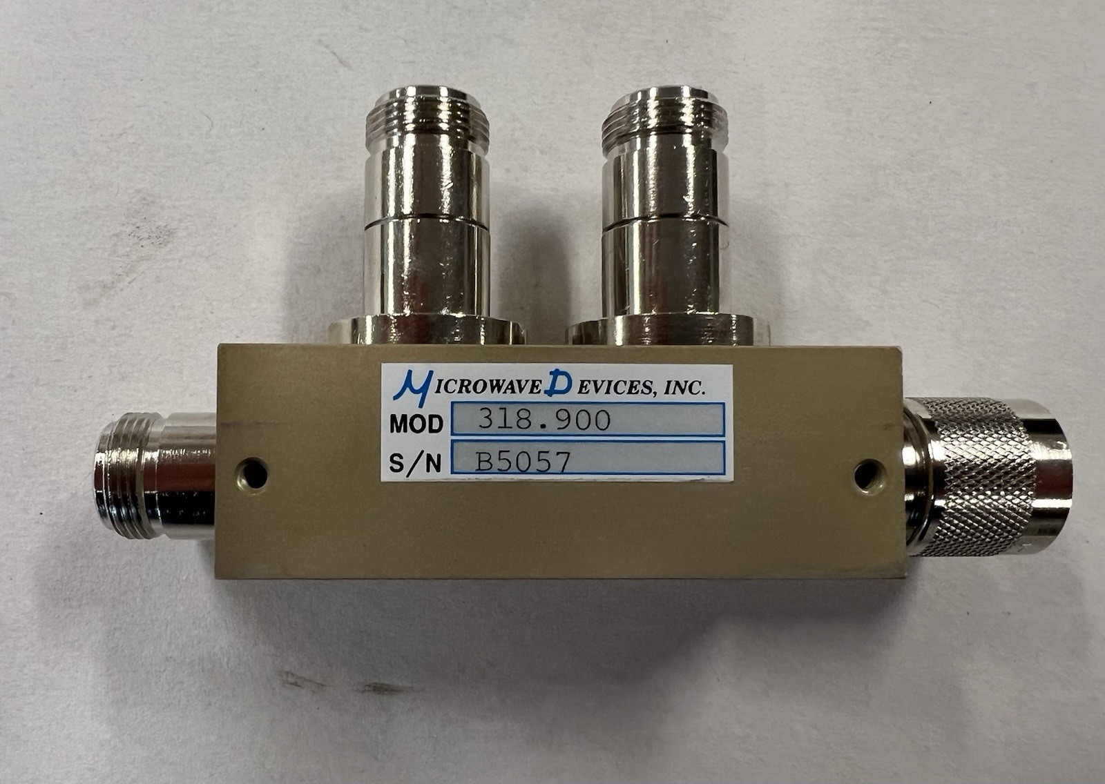 318.900 Microwave Devices Inc. Coupler UHF New Old Stock ￼￼
