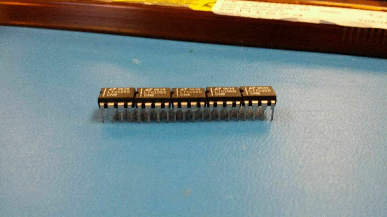 (5 PCS) LTC1050CN8 LT OP-AMP, 5uV OFFSET-MAX, 2.5MHz BAND WIDTH, PDIP 8PIN